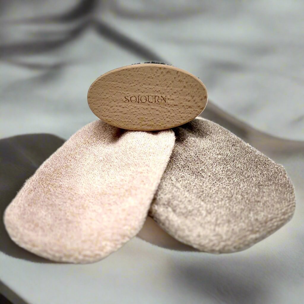carenesse peeling handschuh Embrace Körper-Peeling-Handschuh mit Hanf, Leinen, Baumwolle, Kupfer – SOJOURN